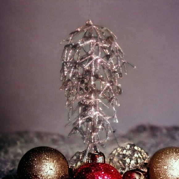Pine Cone Wire Sparkle Ornament - Vintage - Rustic - Country Christmas - Picture 1 of 4